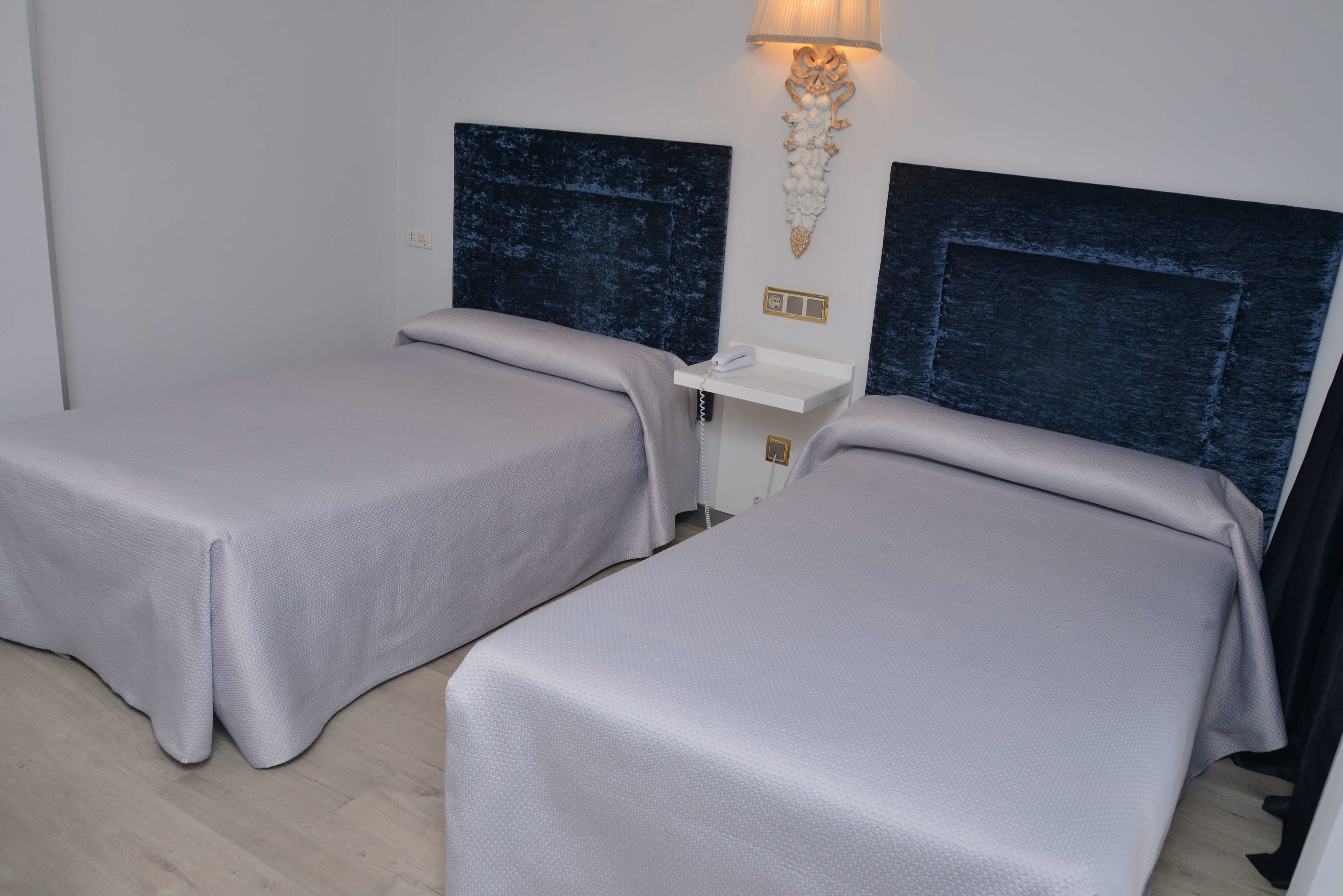 minibar, in-room safe, desk, laptop workspace