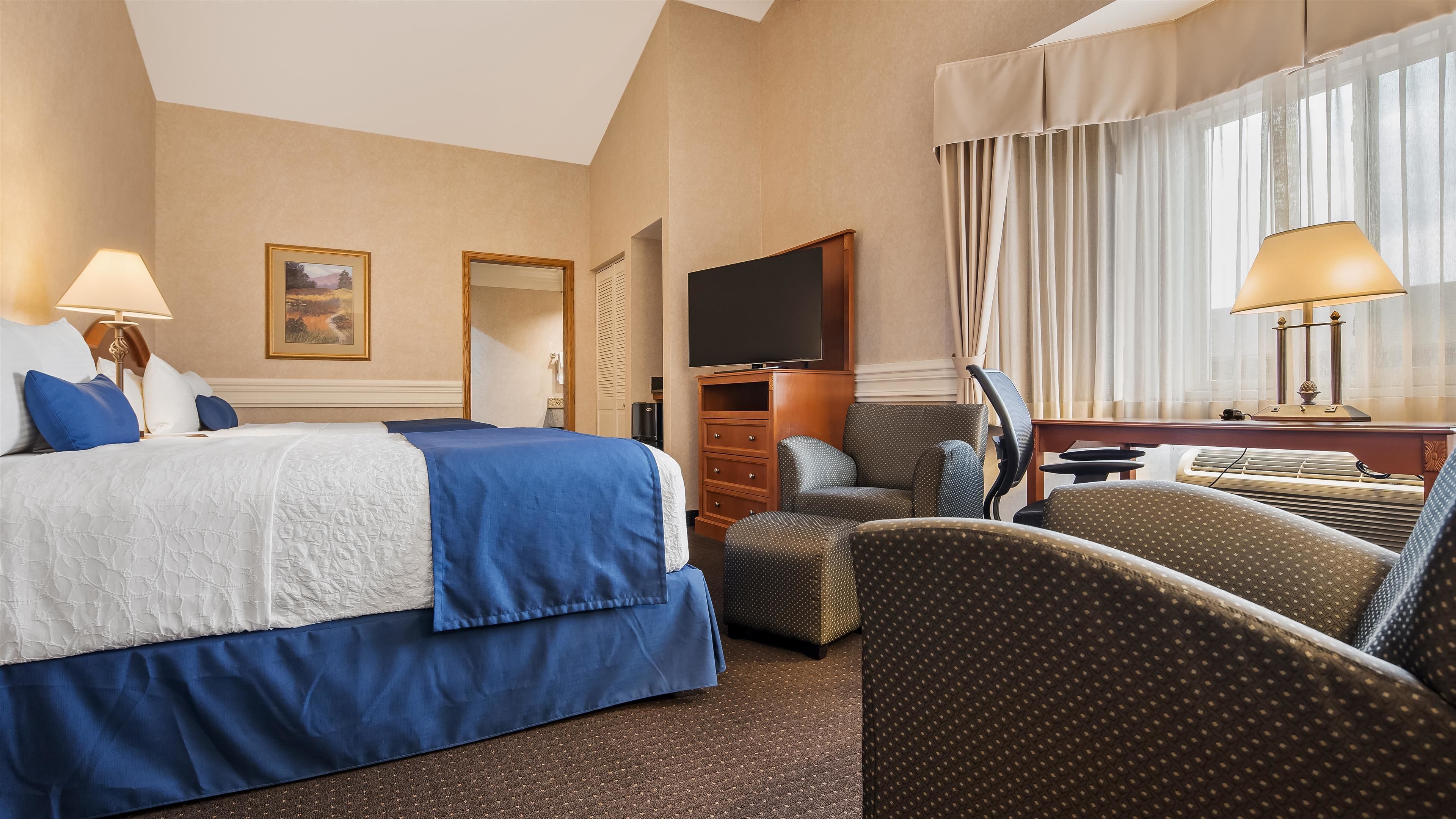 Best Western Plus Silver Saddle Inn