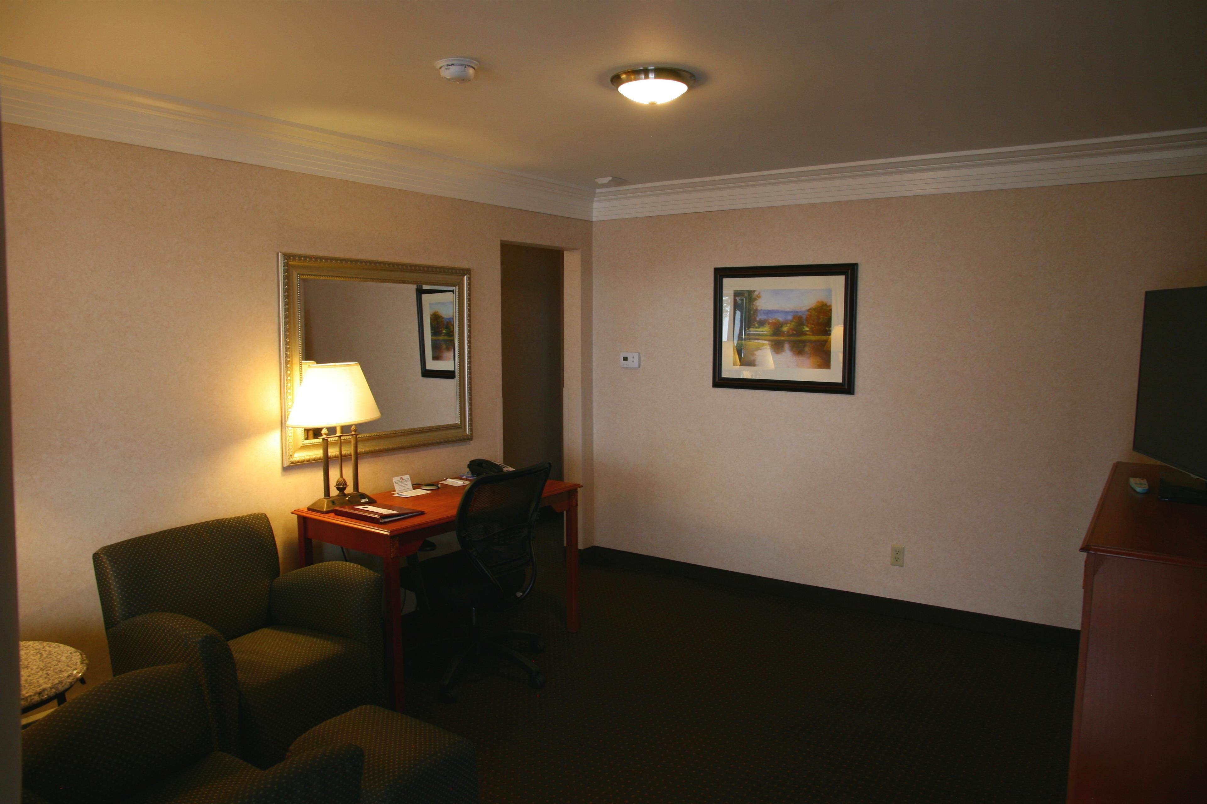 suite, multiple beds, balcony, mountain view | pillow-top beds, in-room safe, blackout curtains, soundproofing