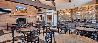 Best Western Plus Silver Saddle Inn