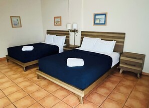 In-room safe, blackout curtains, iron/ironing board - Parador Boquemar (Cabo Rojo)