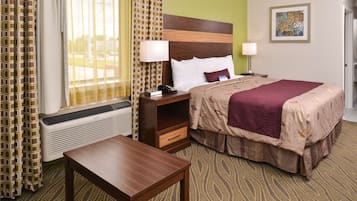 Room, 1 King Bed | Desk, free WiFi