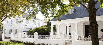 River Manor Boutique Hotel