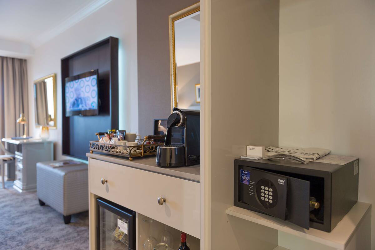 Room amenity