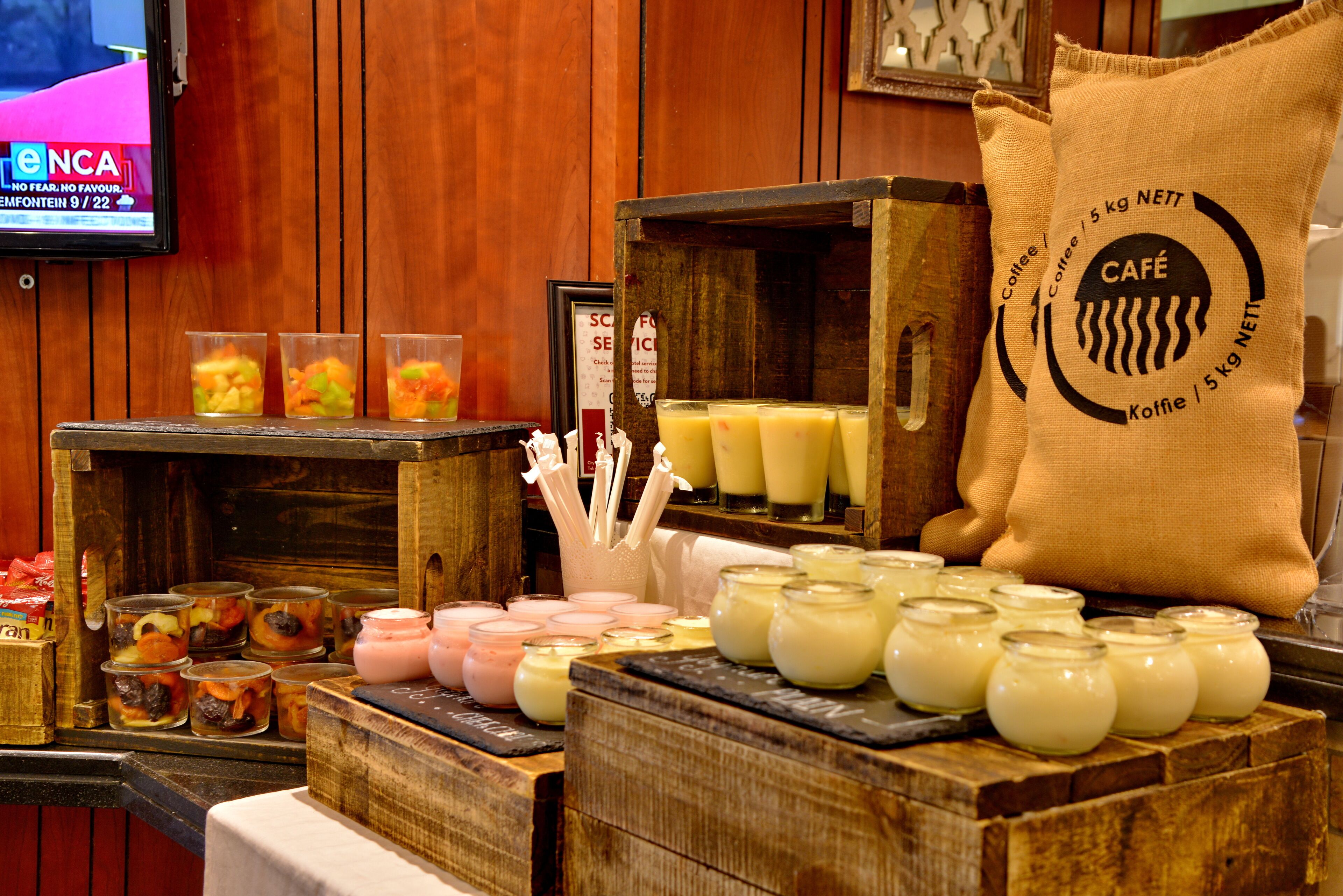 daily english breakfast (zar 160 per person)