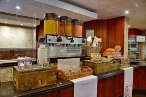 Petit déjeuner anglais (160 ZAR par personne)
