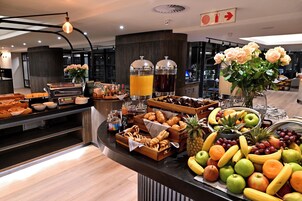 Daily buffet breakfast for a fee