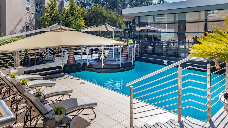 City Lodge Johannesburg Airport, Barbara Road