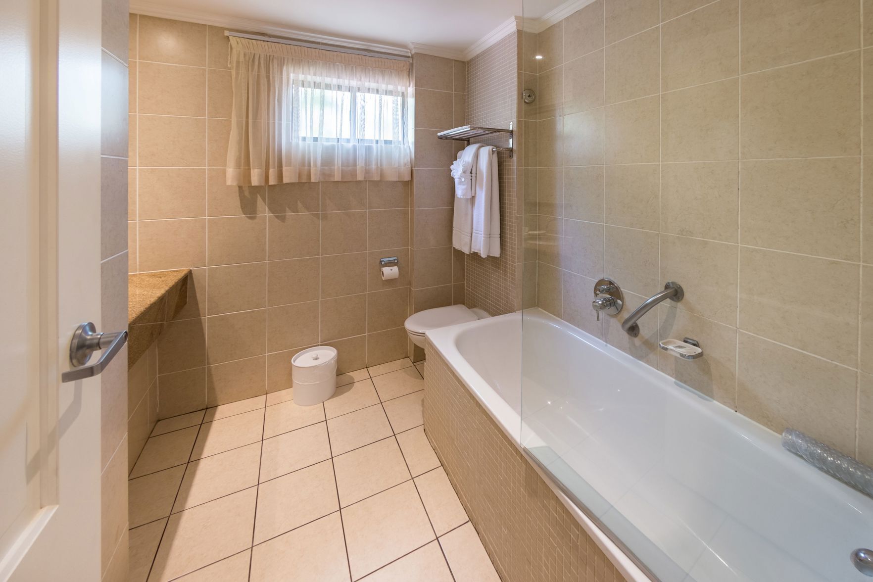 Bathroom | Separate tub and shower, rainfall showerhead, free toiletries