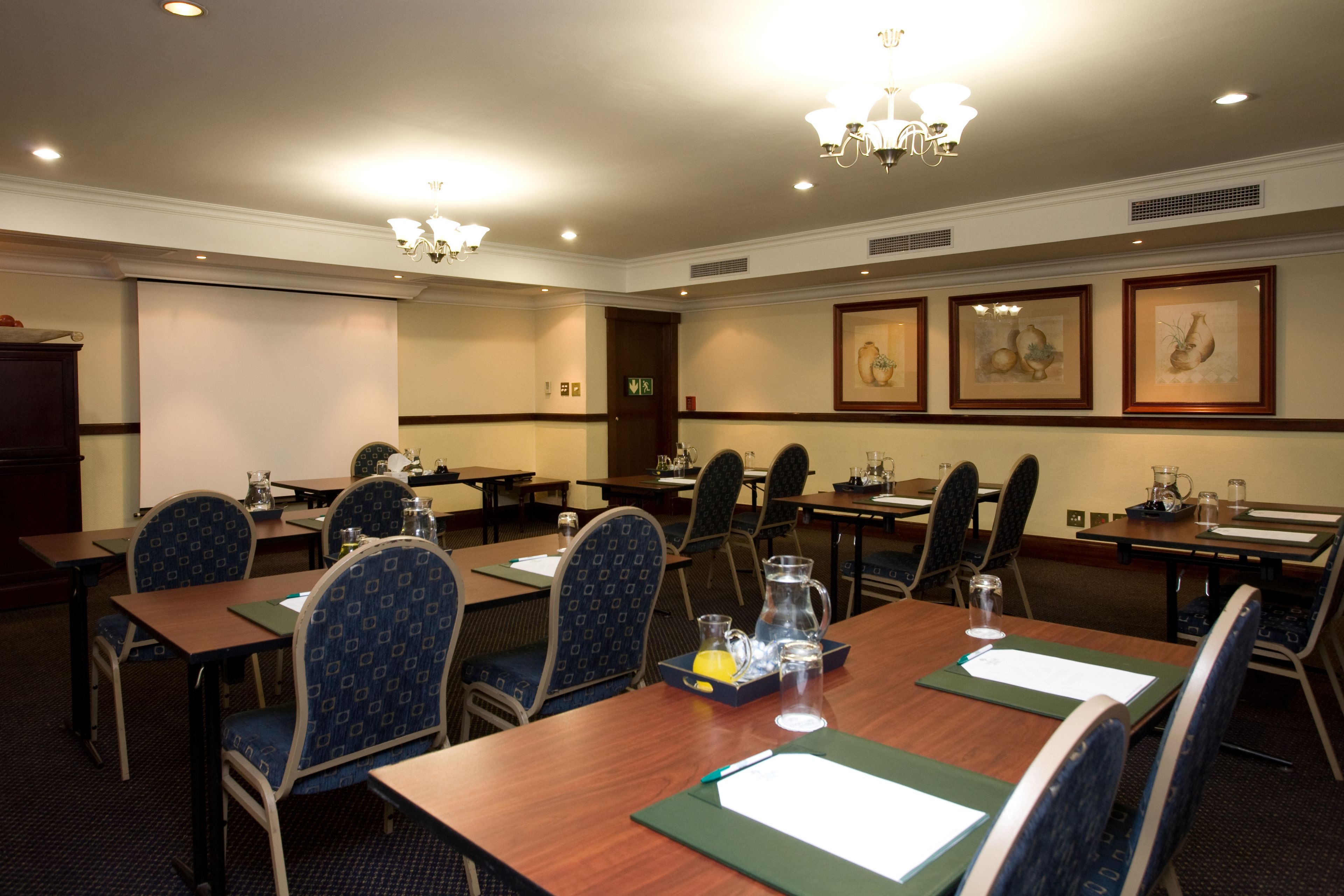 Photo - Courtyard Hotel Rosebank