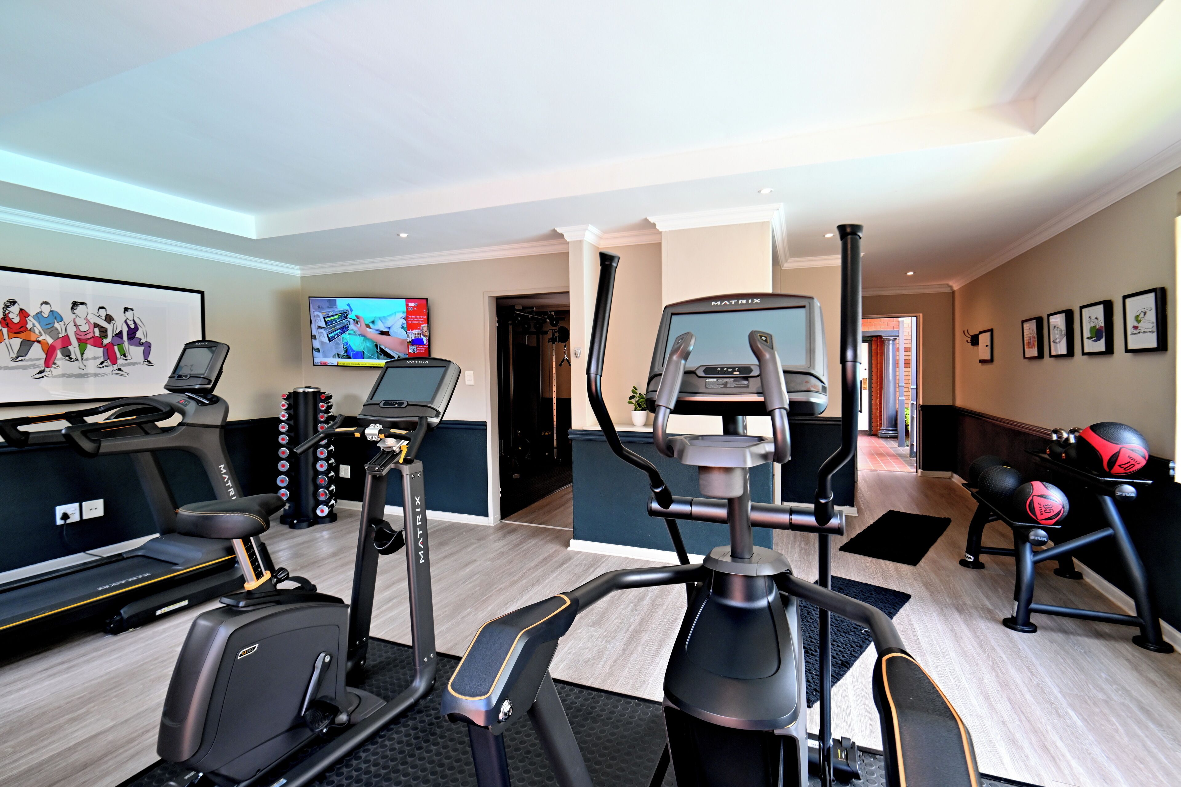 Photo - Courtyard Hotel Rosebank