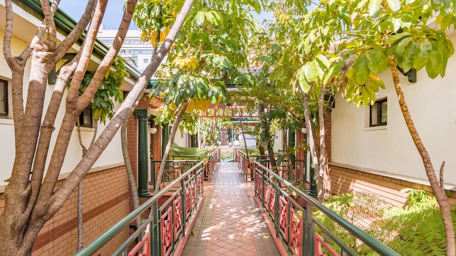 Courtyard Hotel Rosebank