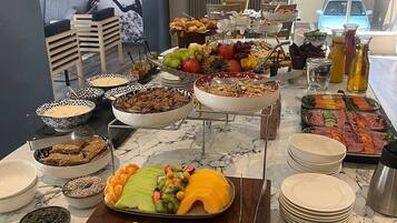 Petit déjeuner anglais (195 ZAR par personne)