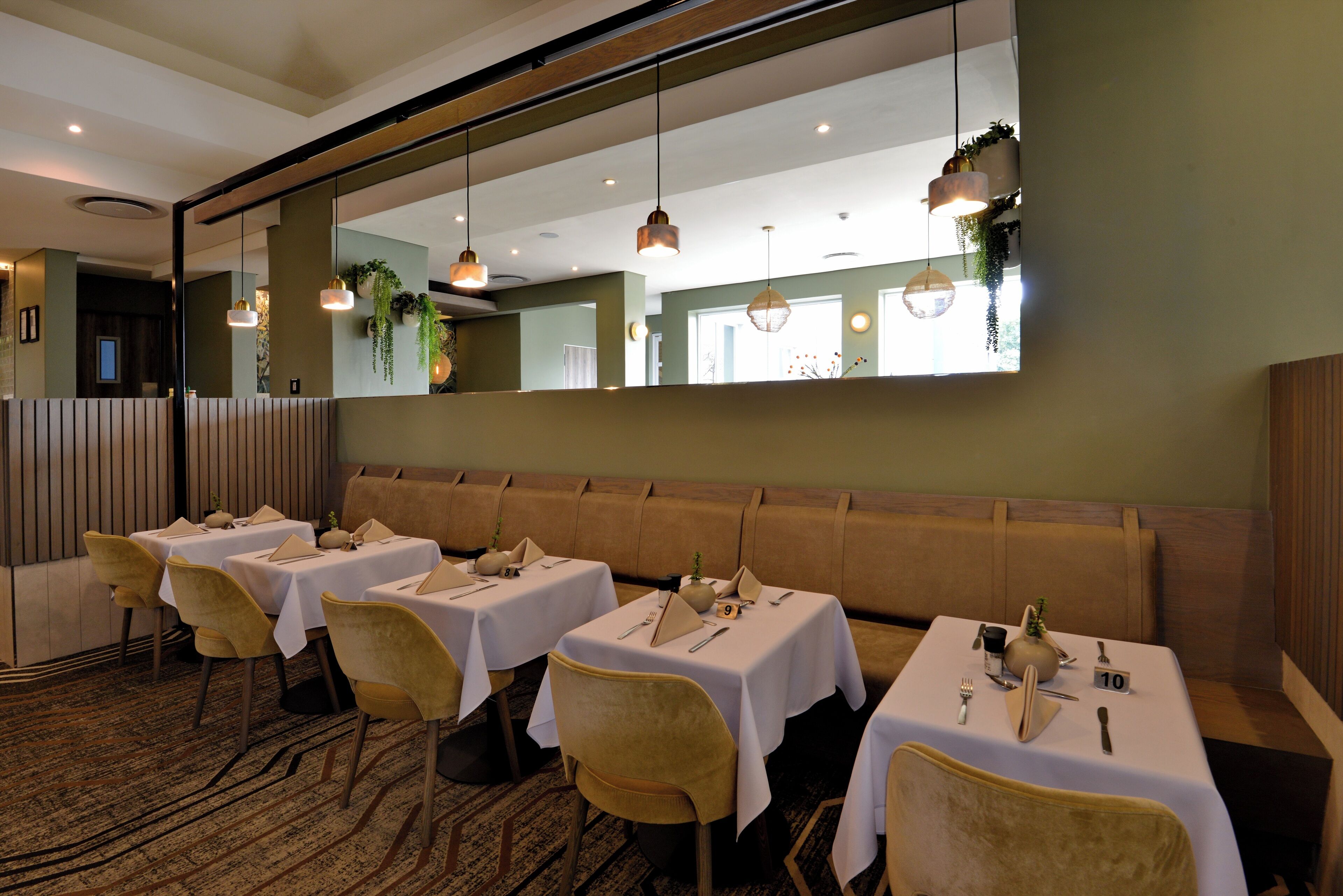 daily buffet breakfast for a fee