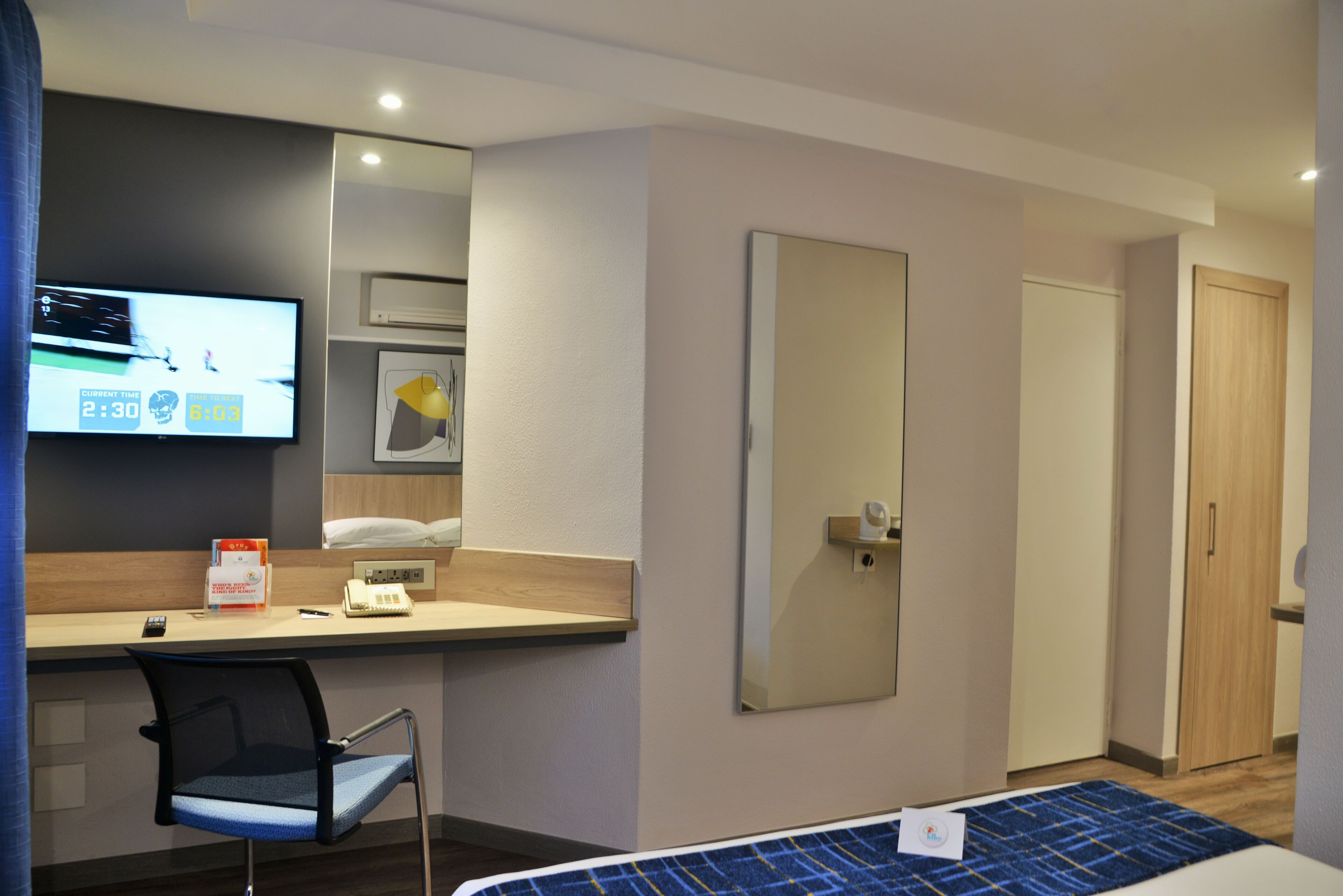 in-room safe, desk, free wifi, bed sheets