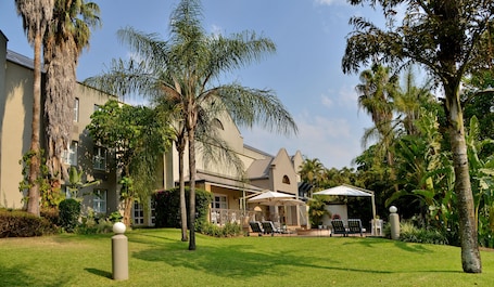 Jardim. Town Lodge Mbombela