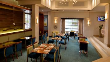 Daily buffet breakfast (ZAR 165 per person)