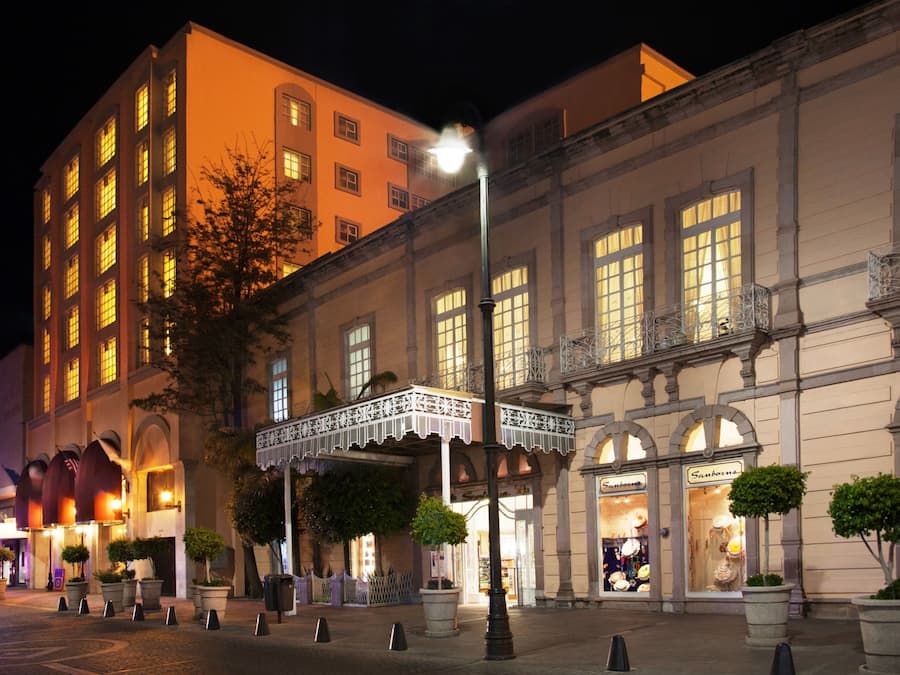 Front of property - evening/night