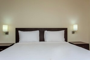 1 bedroom, premium bedding, down comforters, minibar