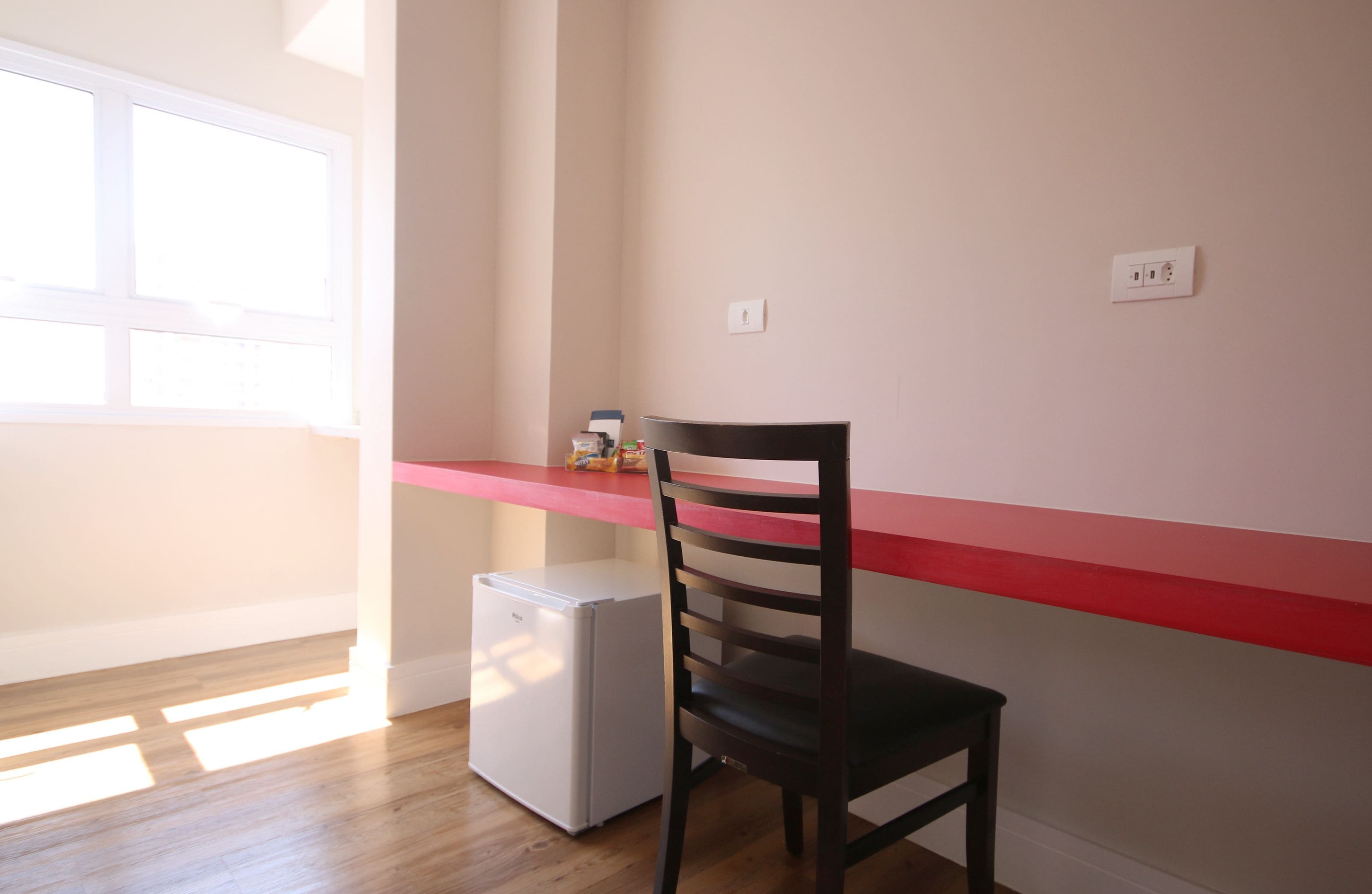 in-room business centre