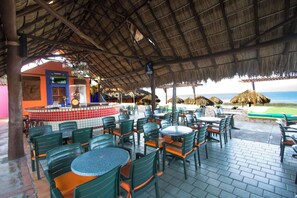 7 bars/lounges, 5 poolside bars, 2 beach bars