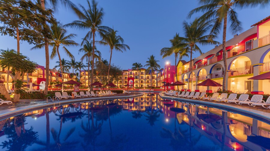 Grand Decameron Complex Bucerias, A Trademark All-Inclusive Resort