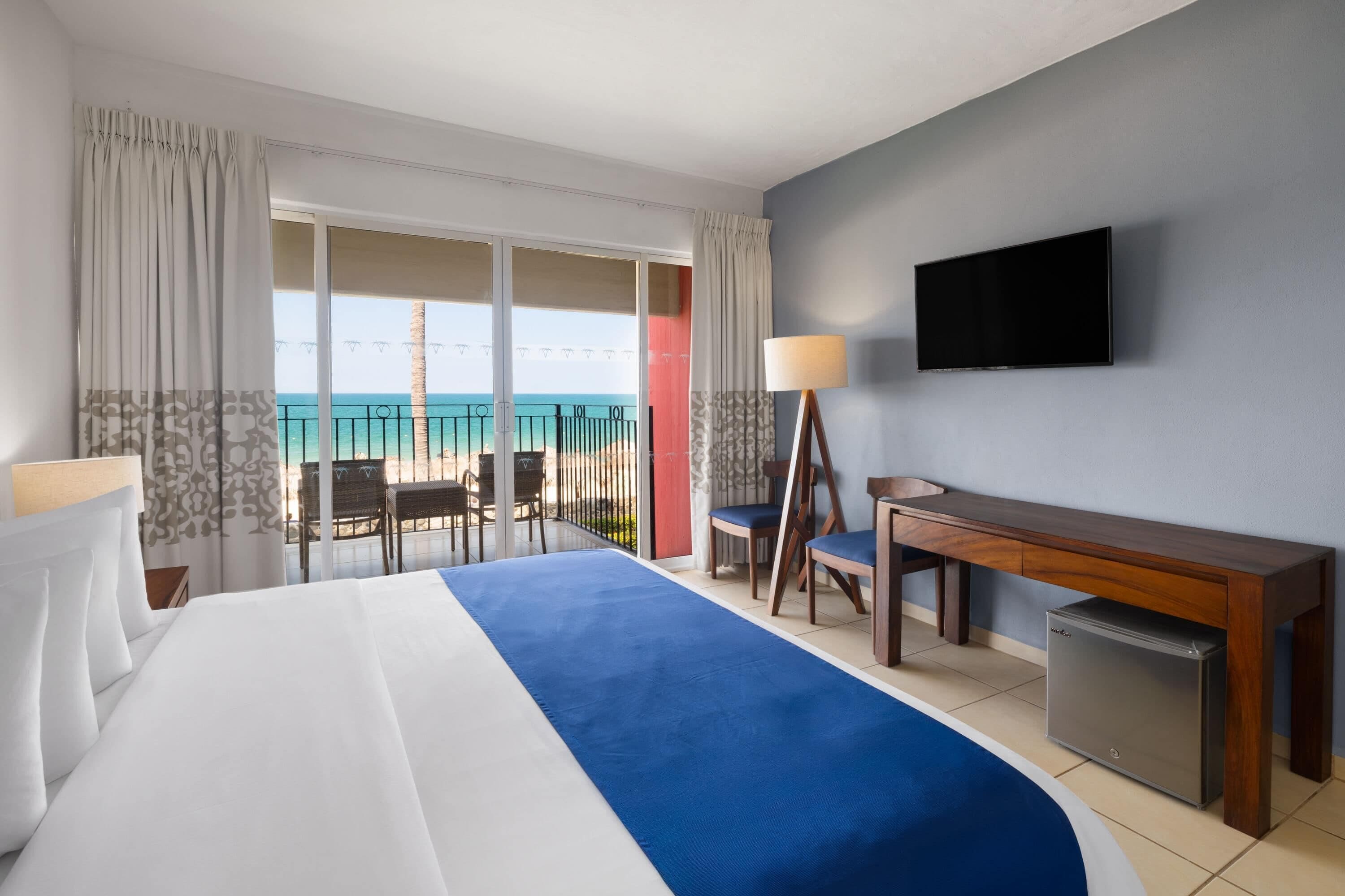 Coffres-forts dans les chambres, draps fournis