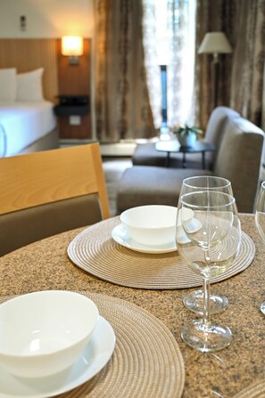 Two Queen Bed Apartment with Balcony | Private kitchen | Microwave, coffee/tea maker, electric kettle, toaster - Hotel Opportune (Vancouver)
