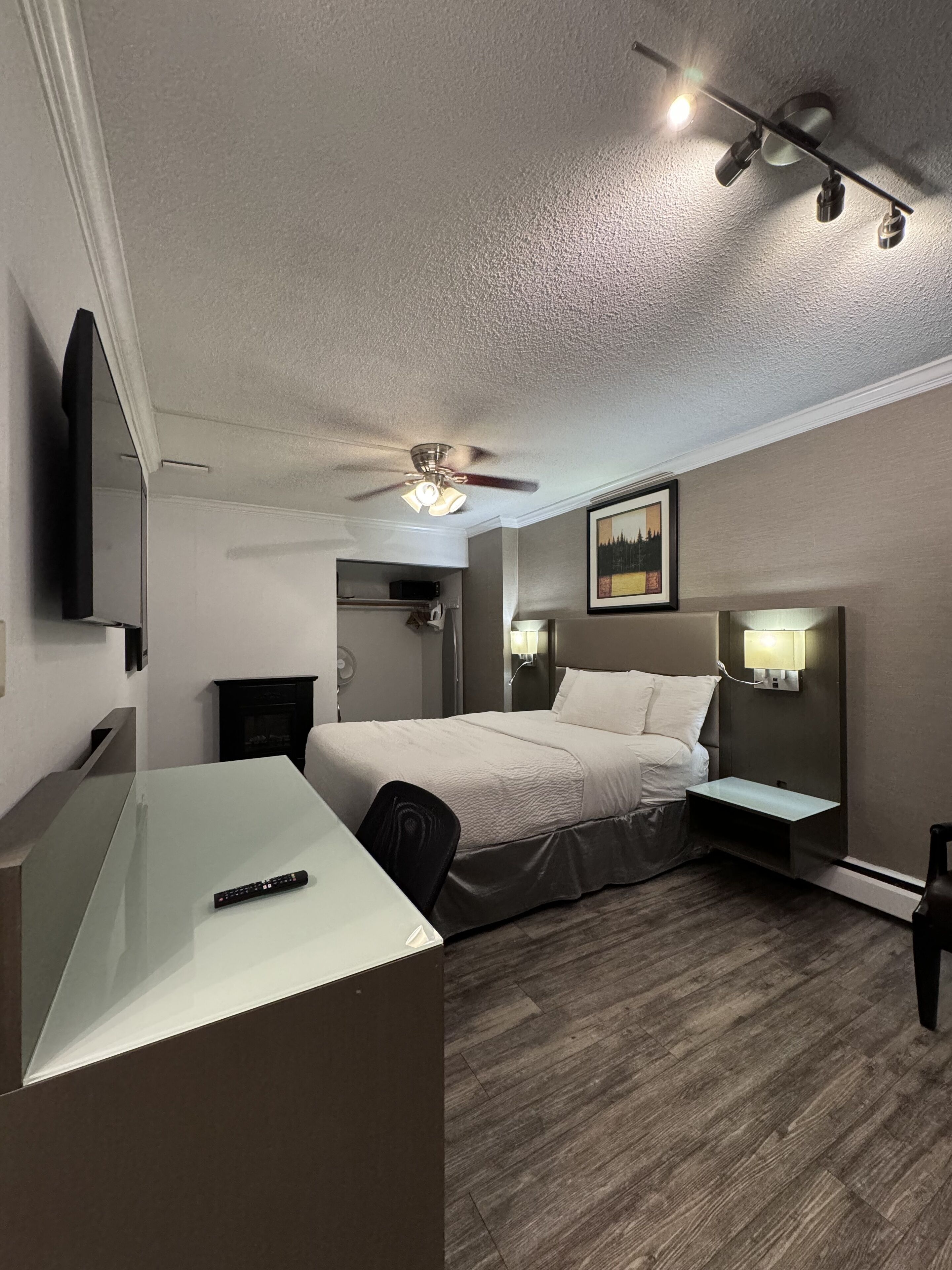 Photo - Divya Sutra Suites on Robson Downtown Vancouver