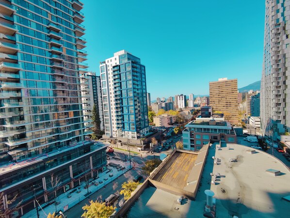 One Bedroom Apartment with Balcony, Harbour View | Balcony view