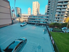 Self-parking (surcharge) 35 per night