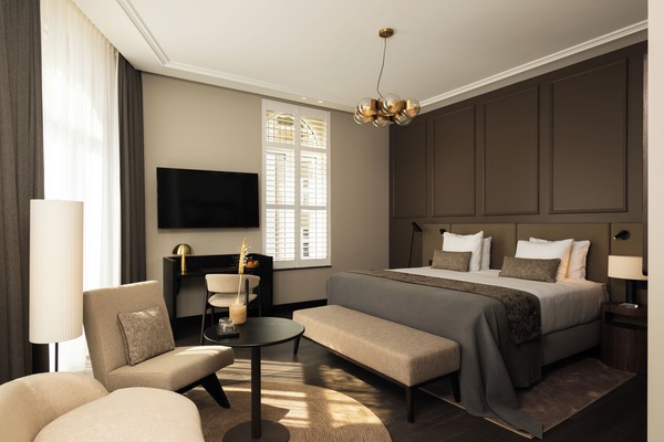 Beaumont Suite | Premium bedding, minibar, in-room safe, desk