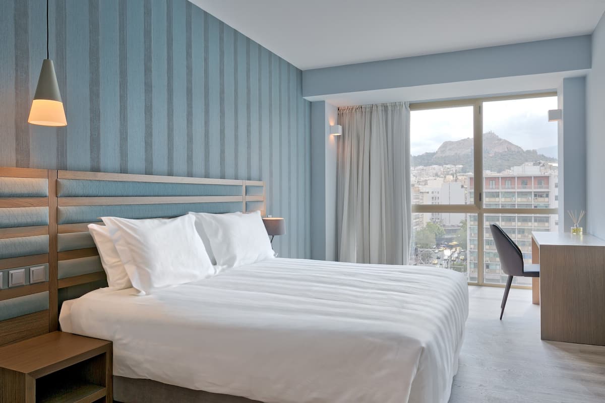 Premium bedding, in-room safe, desk, blackout curtains