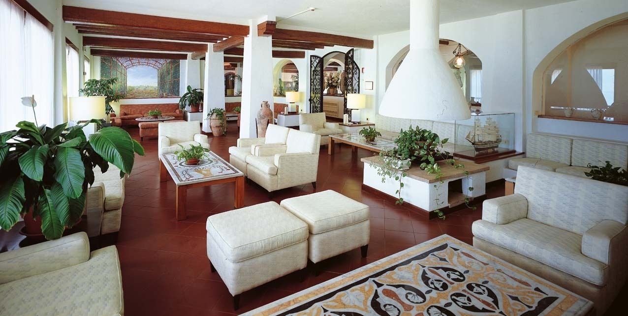 Coin salon dans le hall