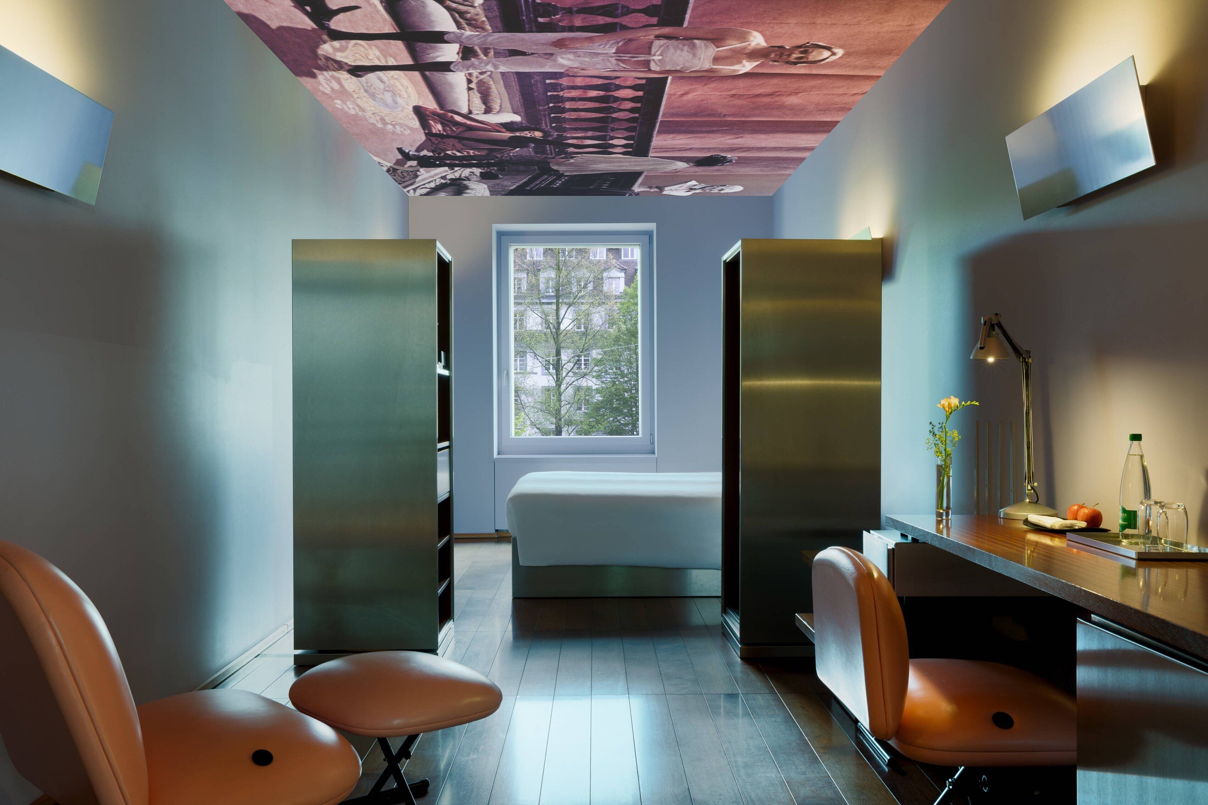 suite, 1 king bed, non smoking, garden view | premium bedding, in-room safe, individually decorated