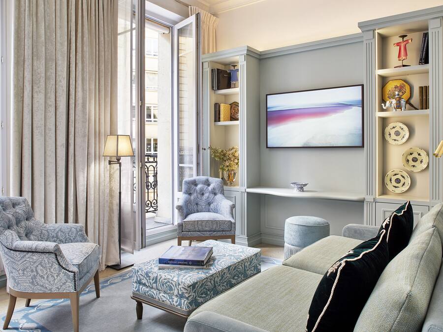 Caja de seguridad en la habitación y decoración personalizada