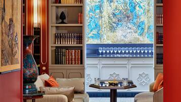 Sarapan penuh setiap hari (EUR 30 seorang)