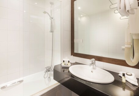 Elysees Union Hotel - Image 23