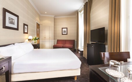 Elysees Union Hotel - Image 10