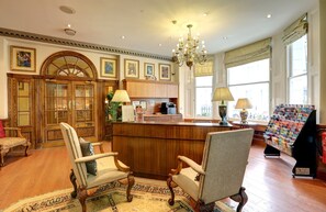Reception - Gainsborough Hotel (London)
