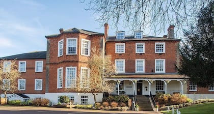 Brandshatch Place Hotel & Spa