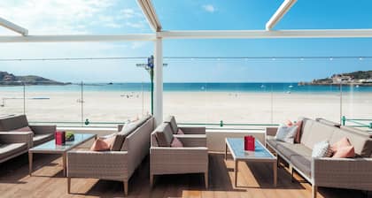 L'Horizon Beach Hotel & Spa