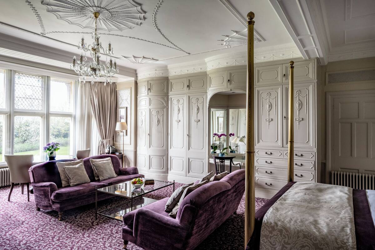 suite | 1 bedroom, premium bedding, pillow-top beds, in-room safe