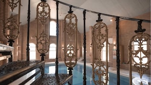 Indoor pool - Seiont Manor Hotel (Caernarfon)