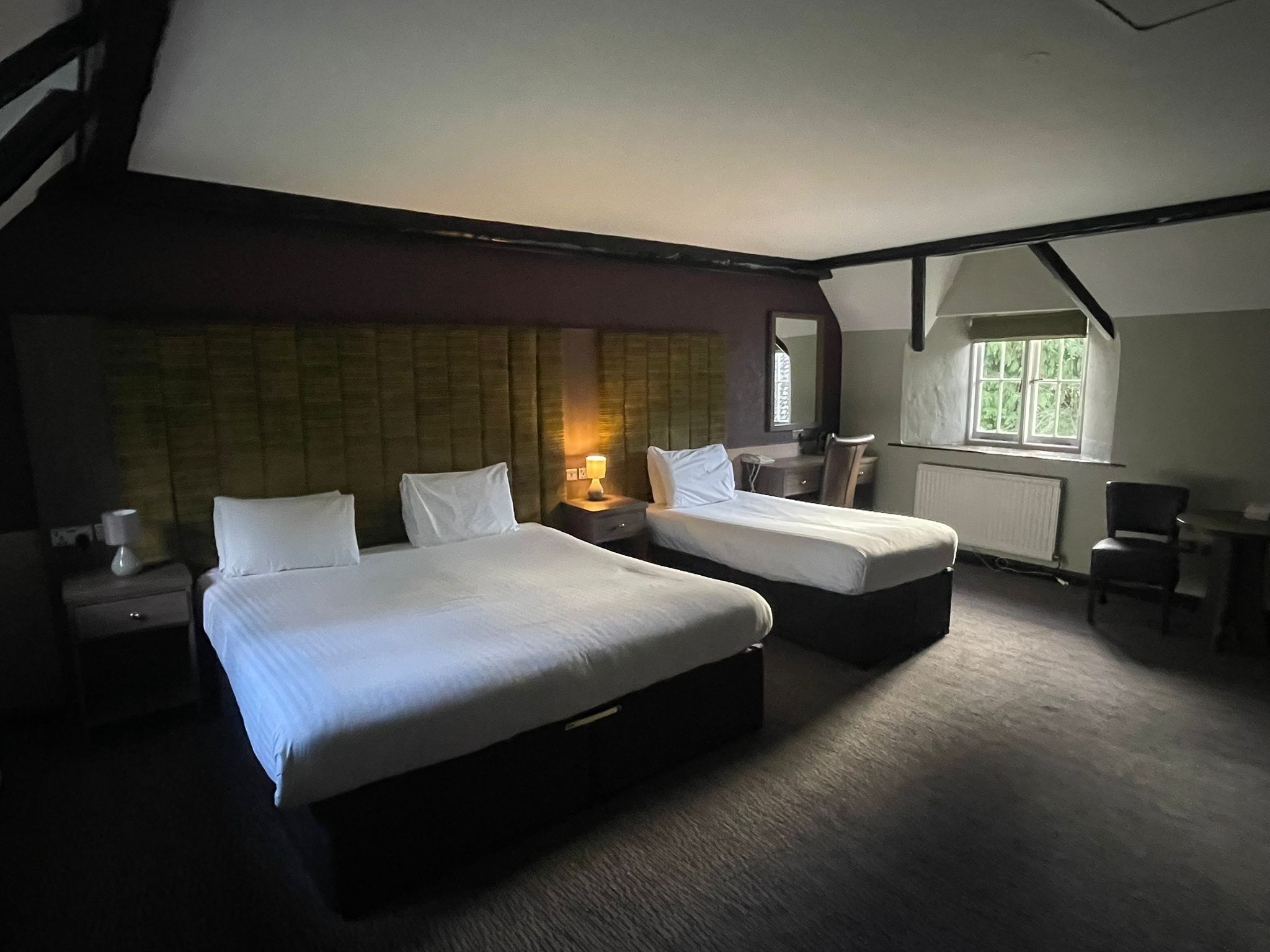 Junior Suite | In-room safe, individually furnished, desk, iron/ironing board