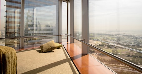 Jumeirah Emirates Towers Dubai - Image 16