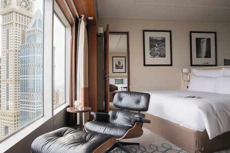 Jumeirah Emirates Towers Dubai - Image 122
