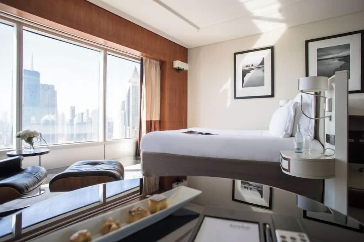 Literie de qualité supérieure, matelas Select Comfort, minibar