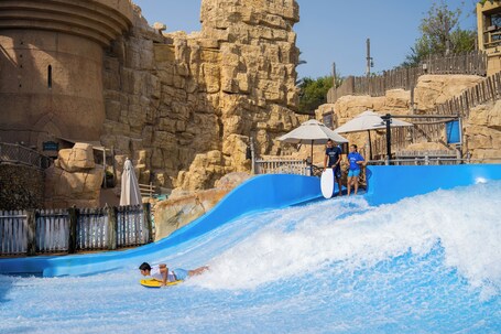 Jumeirah Emirates Towers Dubai - Image 37