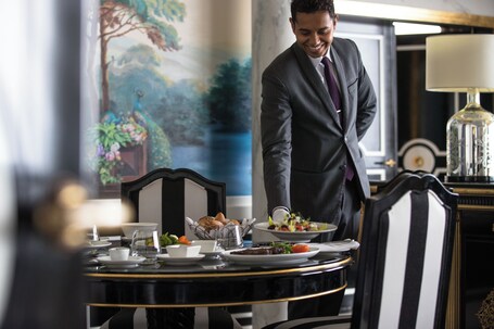 Jumeirah Emirates Towers Dubai - Image 169